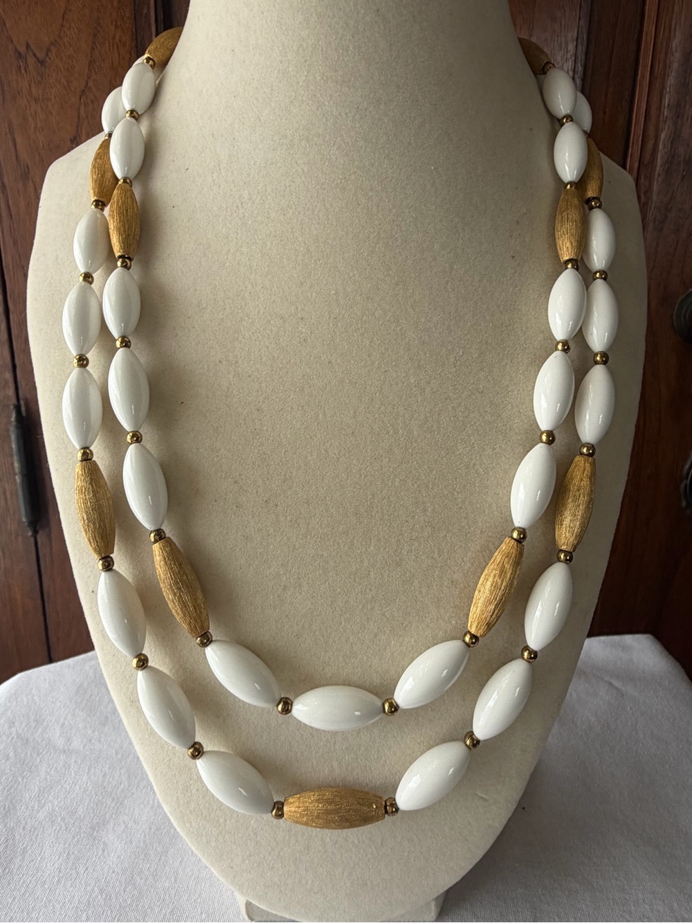 Vintage White & Gold Double Strand Beaded Necklace Textured Gold Tone